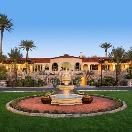 The Inn At Indian Village מראה חיצוני תמונה The Phoenician