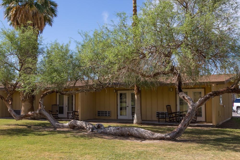 The Inn At Indian Village מראה חיצוני תמונה The 1960s-era "Desert Inn" at the Desert View Hotel