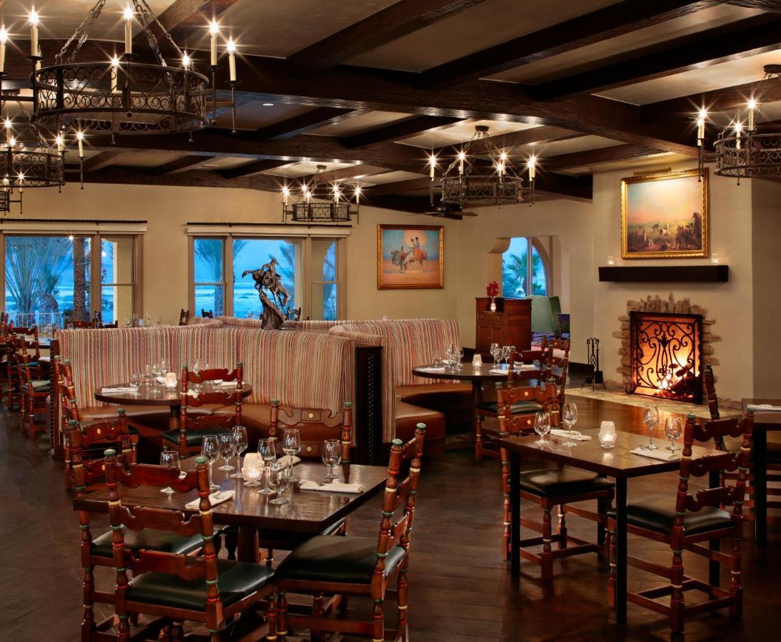 The Inn At Indian Village מראה חיצוני תמונה Interior of the restaurant